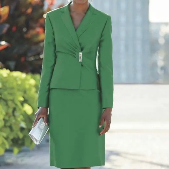 Ashro Other - ASHRO Green women skirt suit size 24